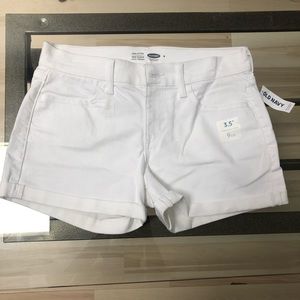 Cute white Old Navy shorts
